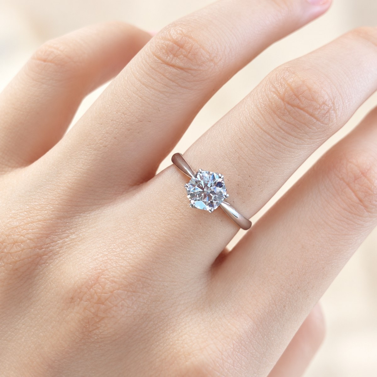 Round Diamond Solitaire Ring 0.9 CT