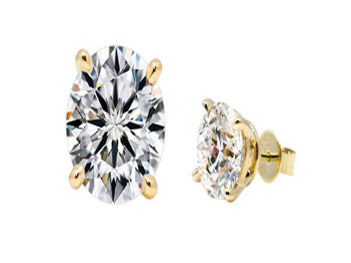 NKGEM lab-grown diamond earrings