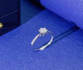 NKGEM petite lab-grown diamond gift ring side view reference